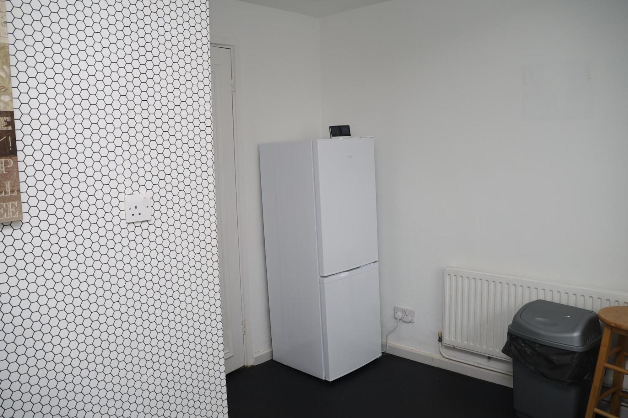 Superb 3 Bedroom Flat In Stafford Exterior photo